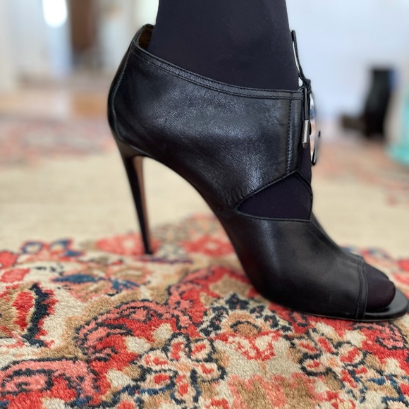 Aquazzura Laced Heels - Picture 1 of 11